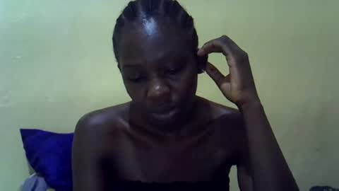 Snapshot of simplyloy33 chatting on 6, 7, 2026 simplyloy33 online show from 6, 7, 2026