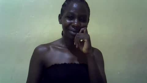 Snapshot of simplyloy33 chatting on 7, 7, 2026 simplyloy33 online show from 7, 7, 2026