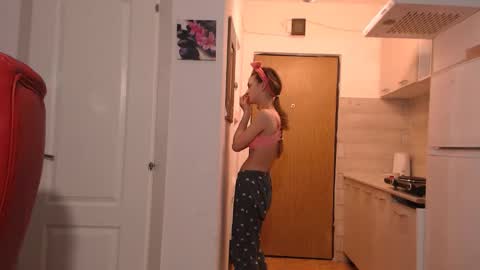 simyhvn online show from 17, 2, 2026