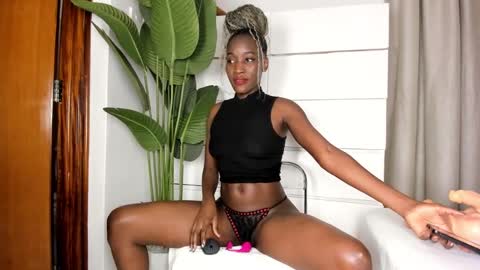 sincerre9_tara online show from 13, 2, 2025