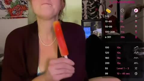 Snapshot of sinderleeisagoodgirl chatting on 13, 7, 2026 sinderleeisagoodgirl online show from 13, 7, 2026