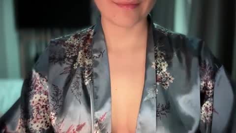 Snapshot of sindrastone chatting on 3, 10, 2025 Sindra online show from 3, 10, 2025