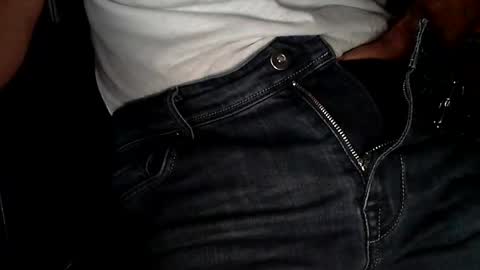 Snapshot of sinthesi chatting on 12, 10, 2025 Alex online show from 12, 10, 2025