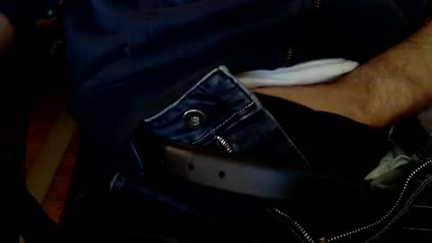 Snapshot of sinthesi chatting on 17, 10, 2025 Alex online show from 17, 10, 2025