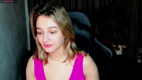 Snapshot of sinty_noria chatting on 5, 3, 2025 Sinty Noria online show from 5, 3, 2025