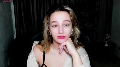 Snapshot of sinty_noria chatting on 6, 3, 2025 Sinty Noria online show from 6, 3, 2025