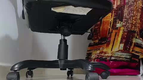 only foot                         worshipers here online show from 25, 2, 2025