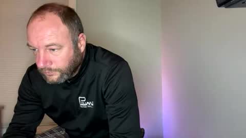 Snapshot of sir_seoscam chatting on 21, 12, 2025 sir_seoscam online show from 21, 12, 2025