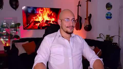 William independent models online show from 13, 3, 2026