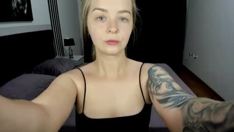SirenaBloom online show from 4, 8, 2026