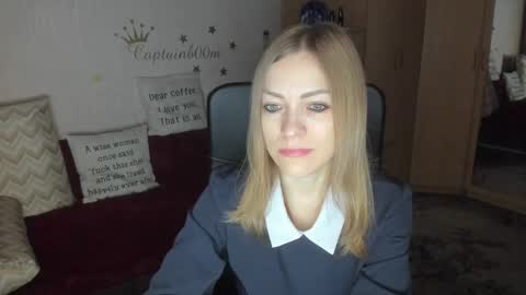 sirenasilk online show from 2, 11, 2025