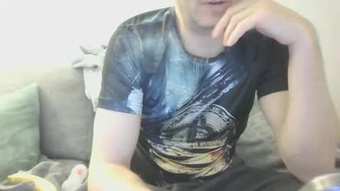 looking for older male ore female to use me sexually and be good to me ahhhhh online show from 9, 3, 2025