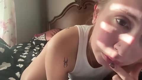 Snapshot of sistinethebrat chatting on 3, 7, 2026 sistine online show from 3, 7, 2026