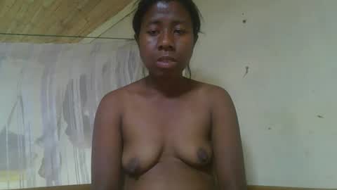 Snapshot of sitraka93 chatting on 21, 10, 2025 Sitraka online show from 21, 10, 2025