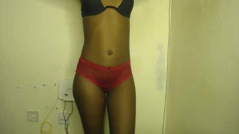 sizzly_ass online show from 18, 4, 2026