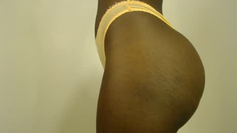 sizzly_ass online show from 28, 7, 2026