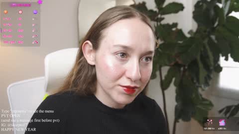 Im Scarlett  ONLINE  5pm-10pm NYC time  online show from 8, 1, 2025