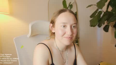 Im Scarlett  ONLINE  5pm-10pm NYC time  online show from 6, 5, 2026