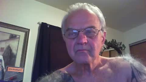 skeeeziks online show from 13, 5, 2026