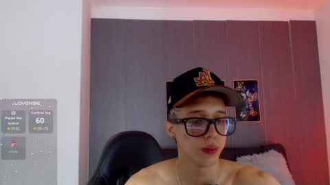 Snapshot of skinny_bigcock20 chatting on 3, 6, 2026 skinny_bigcock20 online show from 3, 6, 2026