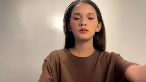 Skinny Liya online show from 23, 4, 2026