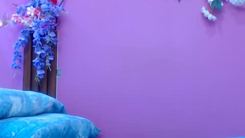 Snapshot of skinnybarbie022 chatting on 14, 4, 2026 barbi online show from 14, 4, 2026
