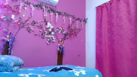 Snapshot of skinnybarbie022 chatting on 11, 5, 2026 barbi online show from 11, 5, 2026
