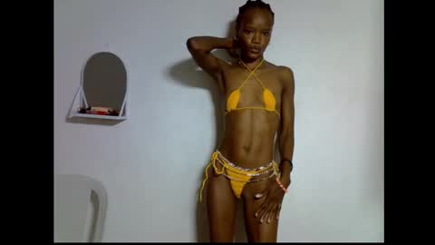 Snapshot of skinnybeauty1 chatting on 17, 1, 2026 Linda independent model online show from 17, 1, 2026