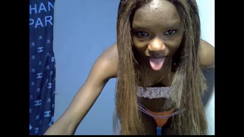 Snapshot of skinnybeauty1 chatting on 22, 2, 2026 Linda independent model online show from 22, 2, 2026