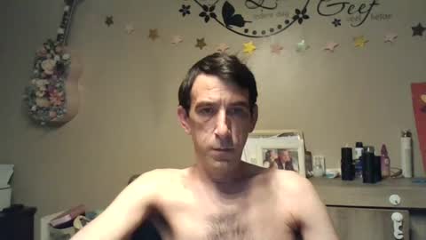 Snapshot of skinnybigcock2 chatting on 22, 6, 2026 SkinnyBigCock2 online show from 22, 6, 2026