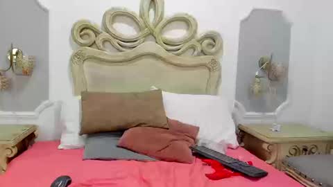 Snapshot of skinnygirl_28 chatting on 9, 9, 2025 SkinnyGirl online show from 9, 9, 2025