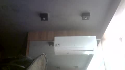Snapshot of skinnykittencam chatting on 1, 8, 2026 skinnykittencam online show from 1, 8, 2026