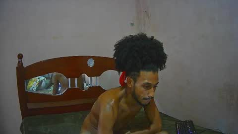 Skinny Latin Man online show from 3, 12, 2024