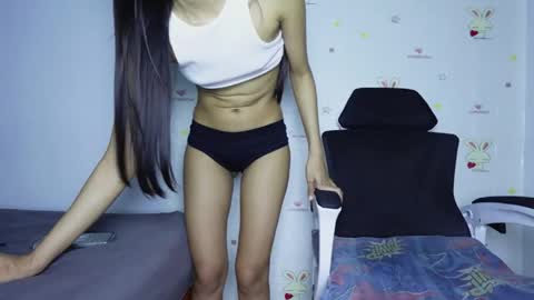 Snapshot of skinnythai4u chatting on 14, 5, 2026 skinnythai4u online show from 14, 5, 2026