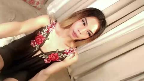skinnytrans69 online show from 30, 4, 2026