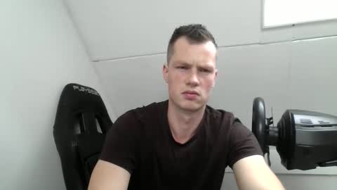 Snapshot of skippyhihi chatting on 13, 10, 2025 skippyhihi online show from 13, 10, 2025