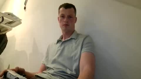 Snapshot of skippyhihi chatting on 19, 10, 2025 skippyhihi online show from 19, 10, 2025