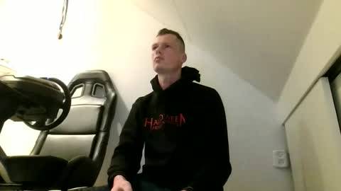 Snapshot of skippyhihi chatting on 2, 11, 2025 skippyhihi online show from 2, 11, 2025