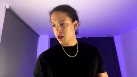 Liam Vokov online show from 6, 3, 2025