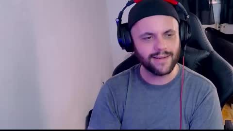 Snapshot of skullxxx83 chatting on 9, 2, 2025 Skull online show from 9, 2, 2025