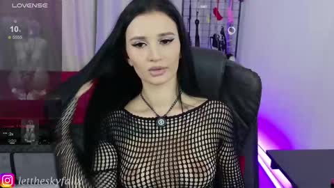 Eliza online show from 11, 9, 2025