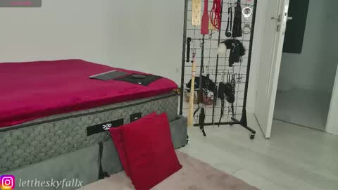 Eliza online show from 10, 10, 2025