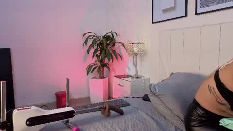 sky_johnson_ online show from 7, 8, 2026
