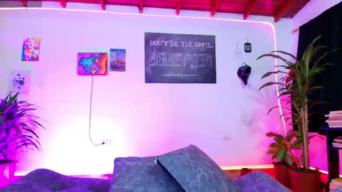 Snapshot of sky_nabi chatting on 19, 11, 2025 Nabi online show from 19, 11, 2025