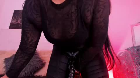 skydarkblue online show from 3, 2, 2025