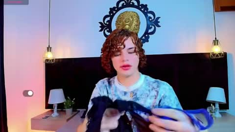 Snapshot of skyee_angel chatting on 25, 4, 2026 Angel online show from 25, 4, 2026