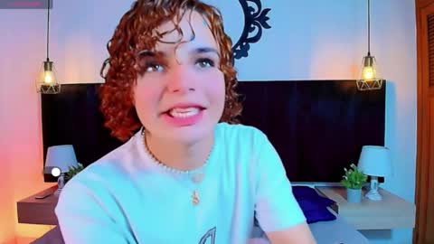Snapshot of skyee_angel chatting on 28, 4, 2026 Angel online show from 28, 4, 2026