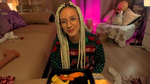    online show from 27, 12, 2024