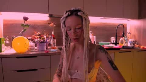    online show from 15, 2, 2025