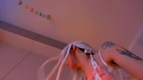    online show from 15, 2, 2025